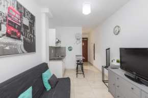 Comfy Renovated Studio next to the Beach